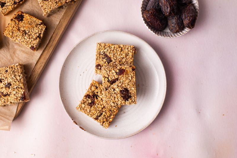 Oatmeal Date Bars