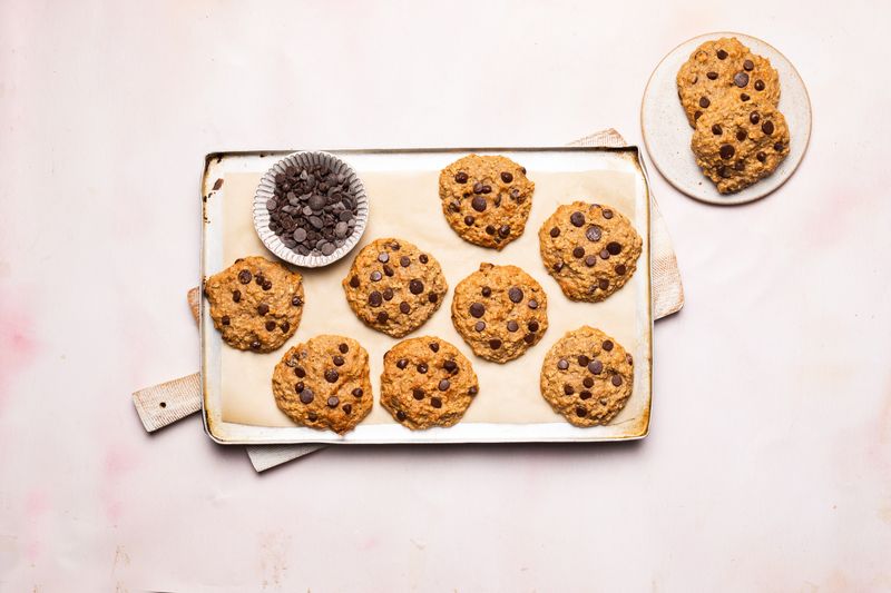 Chocolate Chip Oat Cookies